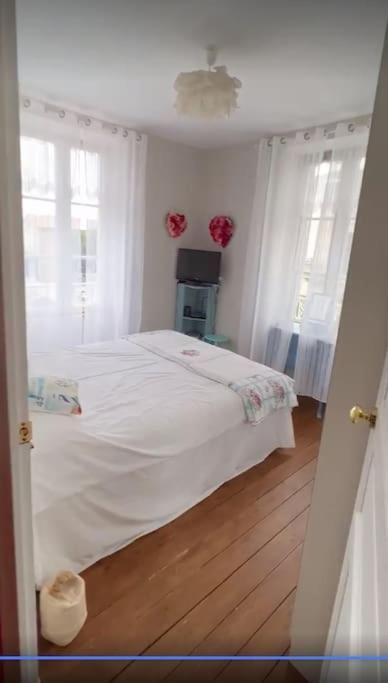 Montemboeuf Centre Town House Free Wifi Villa ภายนอก รูปภาพ